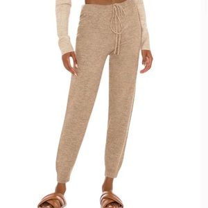 NWT HEARTLOOM Knit Joggers Latte Rio Joggers Large Knit Pants